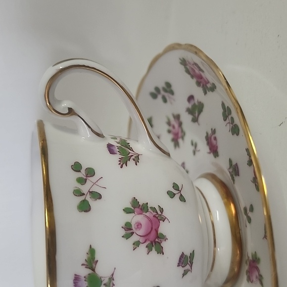 Hand Painted Roses and Thistle Britannia Royal Chelsea Tea Cup and Saucer Set - Picture 6 of 9